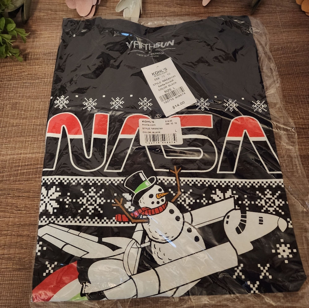 NWT Christmas t-shirt